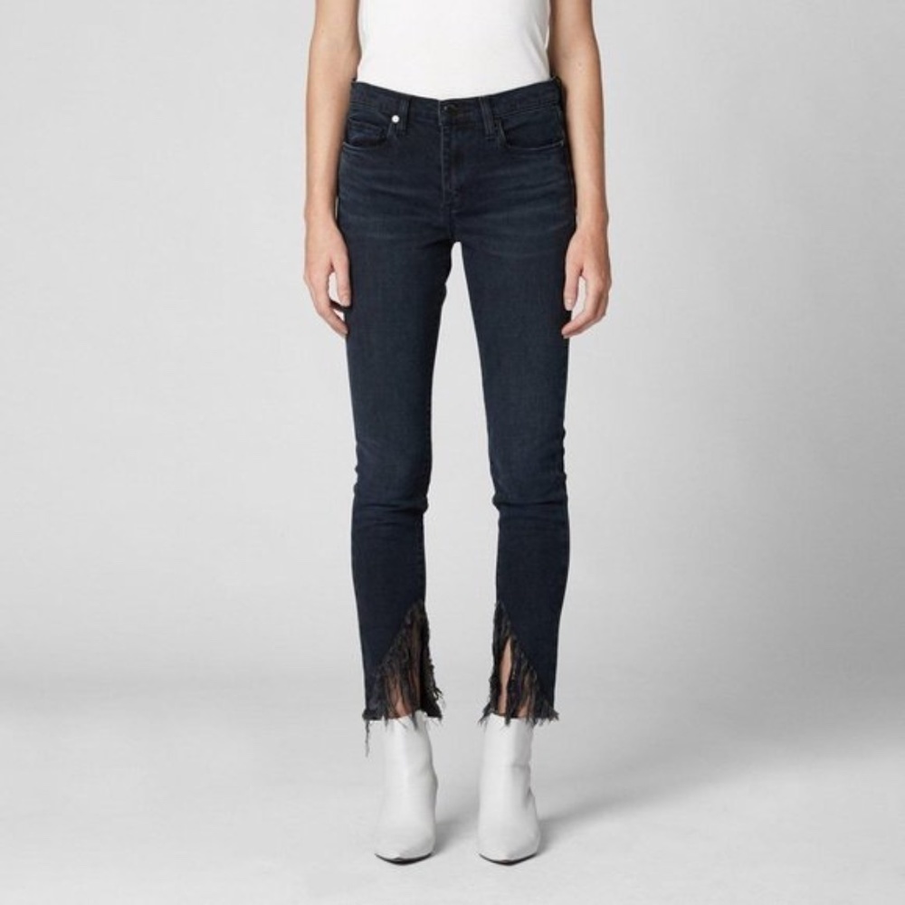 NWT Blank NYC The Bond Mid Rise Skinny Jean 25